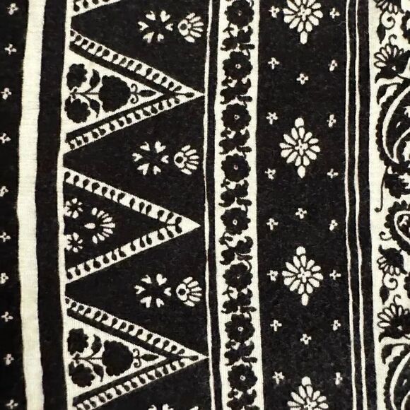 H.I. P Retro Aztec Tribal Soft White Black Y2K Flare Bell Pull on SZ M #1943 - Picture 9 of 14